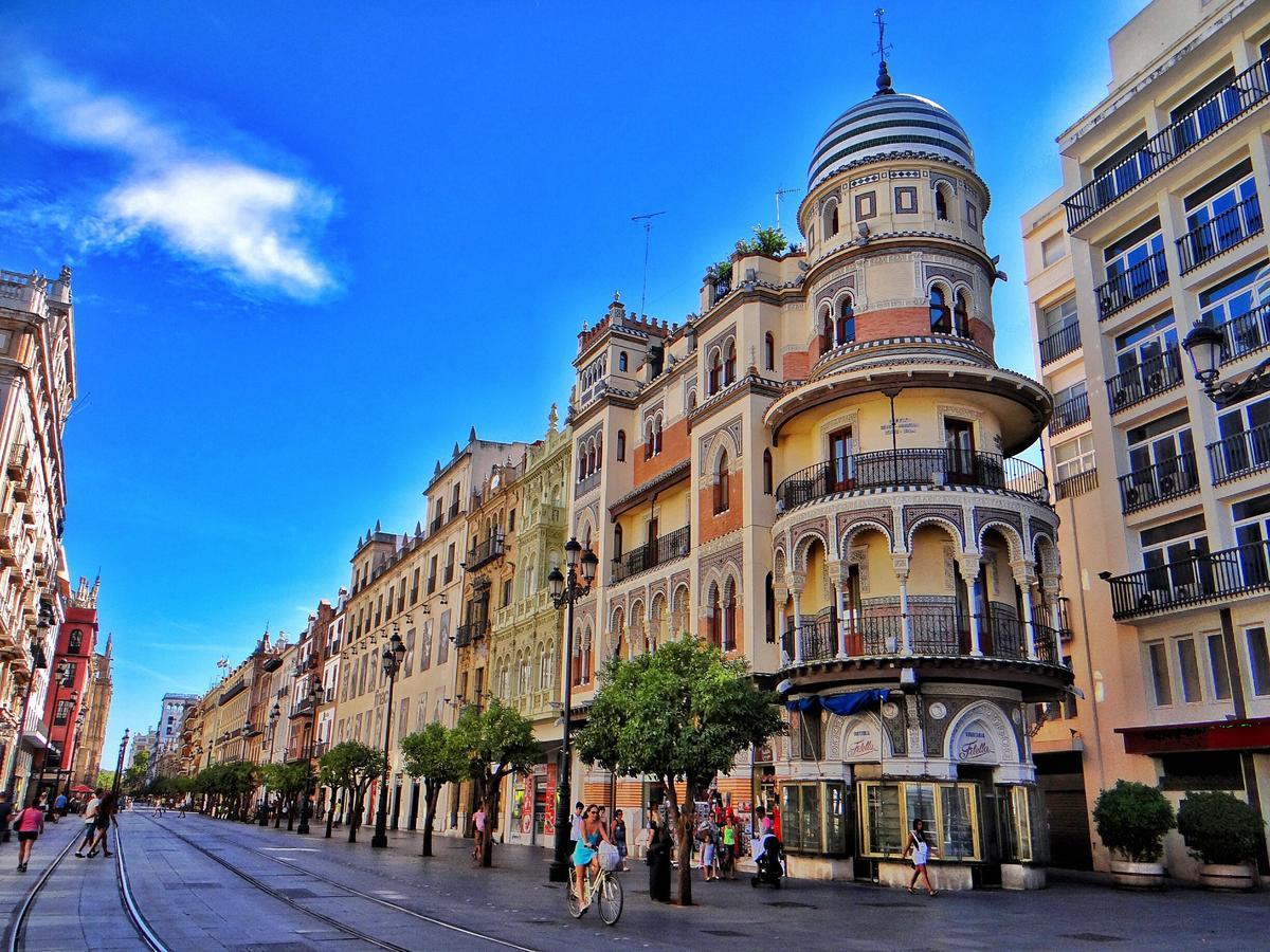 Apartment Hostly Acetres 1a Loft In Center, Comunal Terrace, Fibre,parking Optional Seville